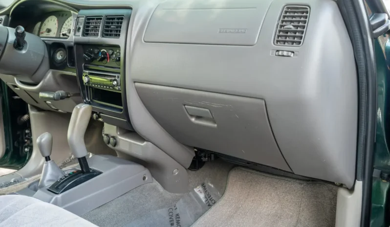 
								2004 Toyota Tacoma SR5 Xtracab TRD 4×4 full									