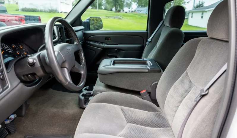
								2005 Chevrolet Silverado 2500HD LS Crew Cab Duramax full									