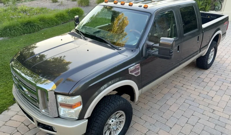 
								2009 Ford F-250 King Ranch Crew Cab Power Stroke full									