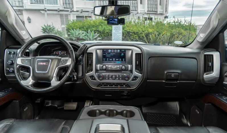 
								2019 GMC Sierra 2500HD SLT Crew Cab Duramax full									