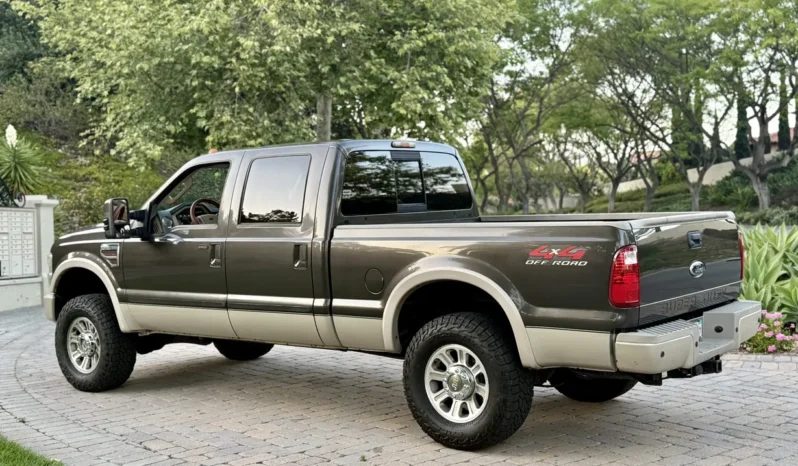 
								2009 Ford F-250 King Ranch Crew Cab Power Stroke full									