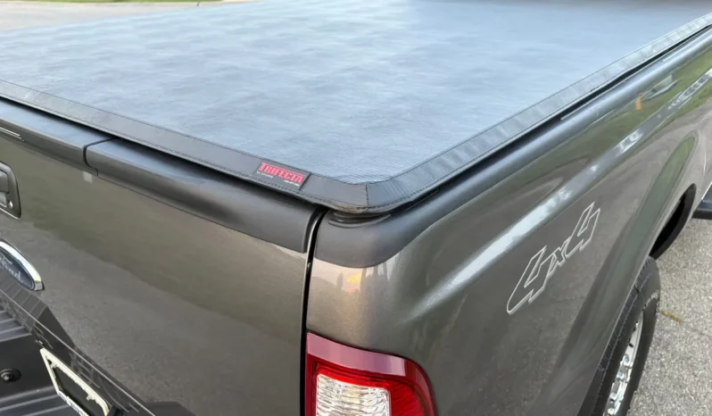 
								2010 Ford F-250 XLT Crew Cab Power Stroke full									