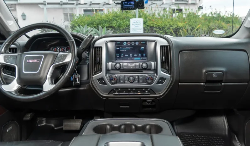 
								2019 GMC Sierra 2500HD SLT Crew Cab Duramax full									