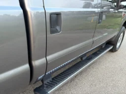 
										2010 Ford F-250 XLT Crew Cab Power Stroke full									