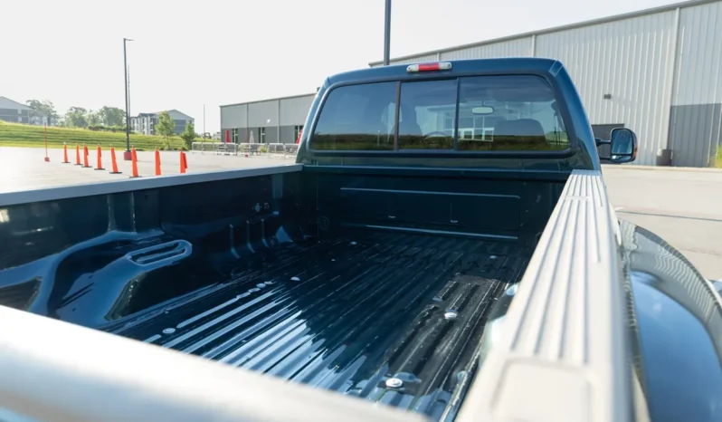 
								2005 Ford F-350 Super Duty King Ranch Crew Cab full									