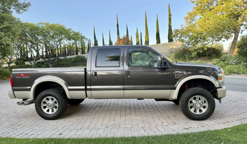 
								2009 Ford F-250 King Ranch Crew Cab Power Stroke full									