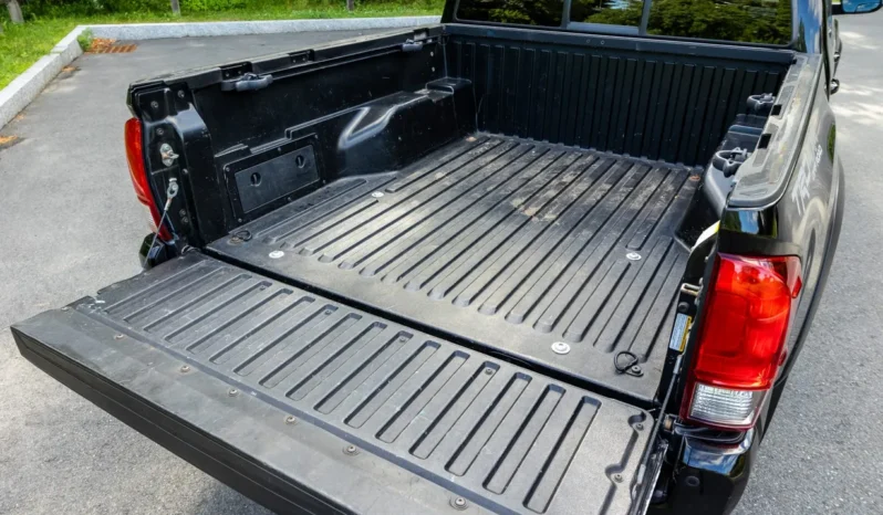 
								2016 Toyota Tacoma TRD Off-Road Double Cab V6 full									