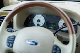 
										2005 Ford F-350 Super Duty King Ranch Crew Cab full									