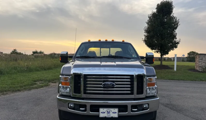 
								2010 Ford F-250 XLT Crew Cab Power Stroke full									