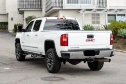 
										2019 GMC Sierra 2500HD SLT Crew Cab Duramax full									