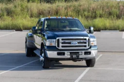 
										2005 Ford F-350 Super Duty King Ranch Crew Cab full									