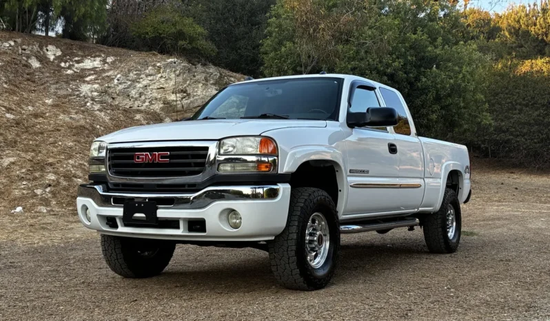 
								2005 GMC Sierra 2500HD SLT 4×4 full									