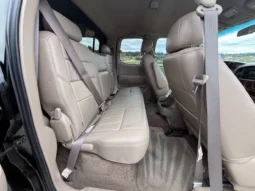 
										2004 Toyota Tundra Limited Access Cab V8 full									