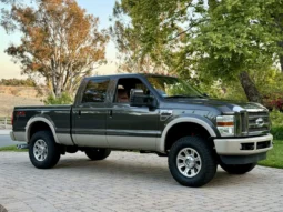 
										2009 Ford F-250 King Ranch Crew Cab Power Stroke full									