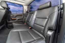 
										2019 GMC Sierra 2500HD SLT Crew Cab Duramax full									