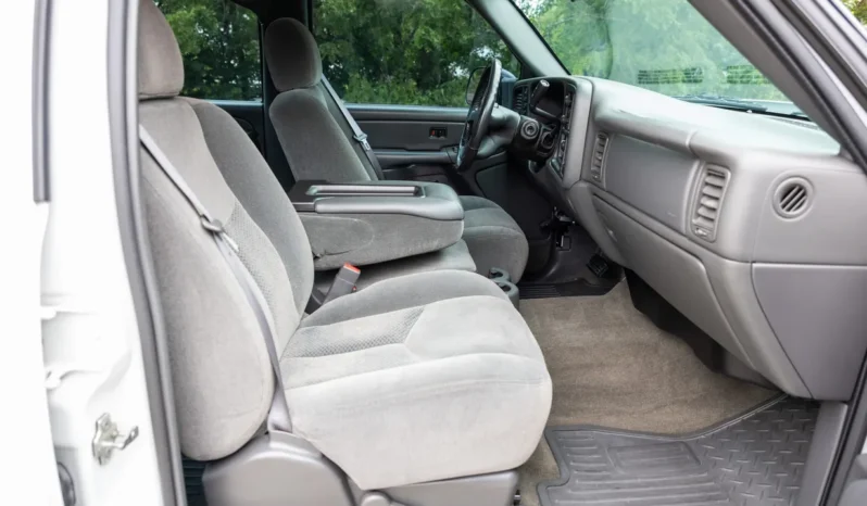 
								2005 Chevrolet Silverado 2500HD LS Crew Cab Duramax full									