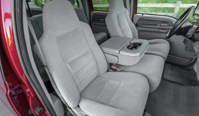
								2004 Ford F-350 Super Duty XLT Crew Cab 4×4 full									