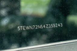 
										2004 Toyota Tacoma SR5 Xtracab TRD 4×4 full									