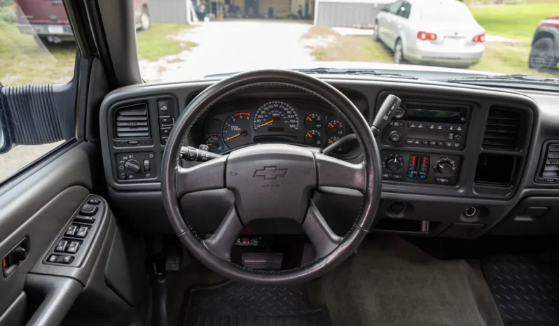 
								2005 Chevrolet Silverado 2500HD LS Crew Cab Duramax full									
