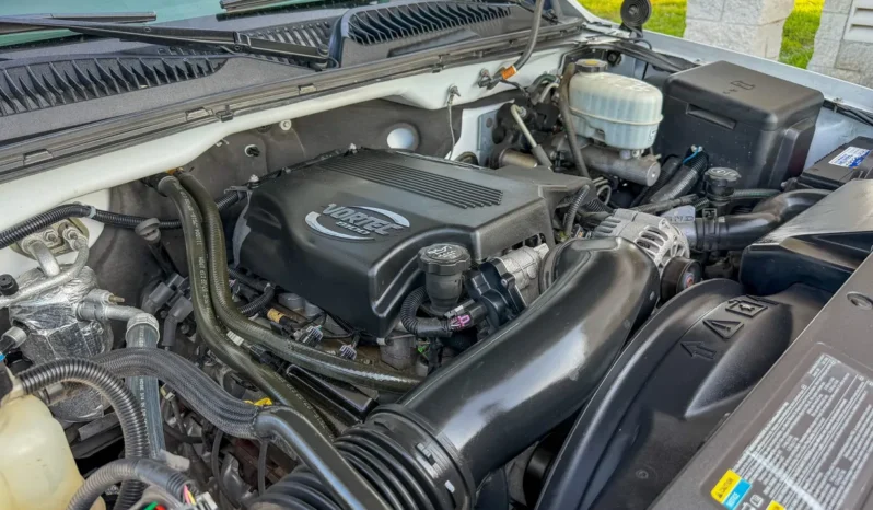 
								2005 GMC Sierra 2500HD SLT Extended Cab full									