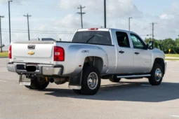 
										2013 Chevrolet Silverado 3500HD LT Crew Cab Duramax full									