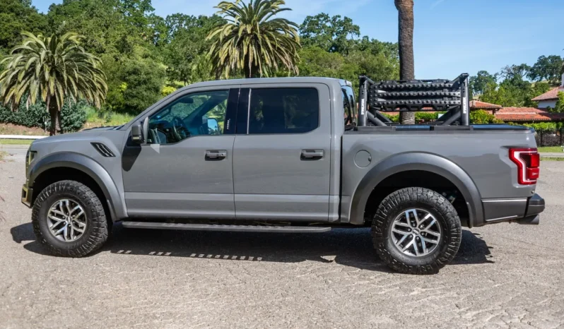 
								2018 Ford F-150 Raptor SuperCrew full									