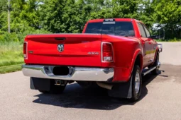 
										2018 Ram 3500 Laramie Crew Cab Dually full									