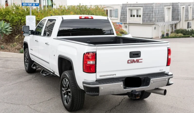 
								2019 GMC Sierra 2500HD SLT Crew Cab Duramax full									
