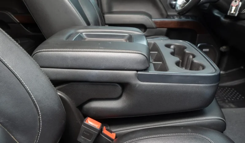 
								2019 GMC Sierra 2500HD SLT Crew Cab Duramax full									