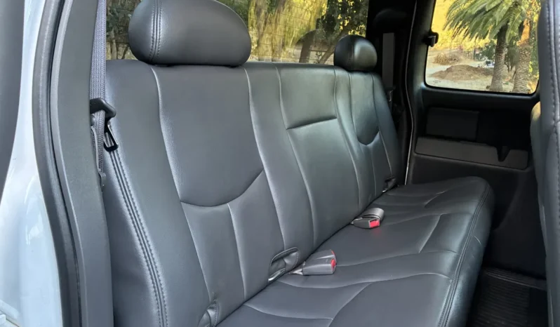 
								2005 GMC Sierra 2500HD SLT 4×4 full									