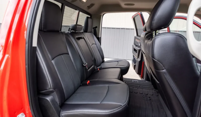 
								2018 Ram 3500 Laramie Crew Cab Dually full									