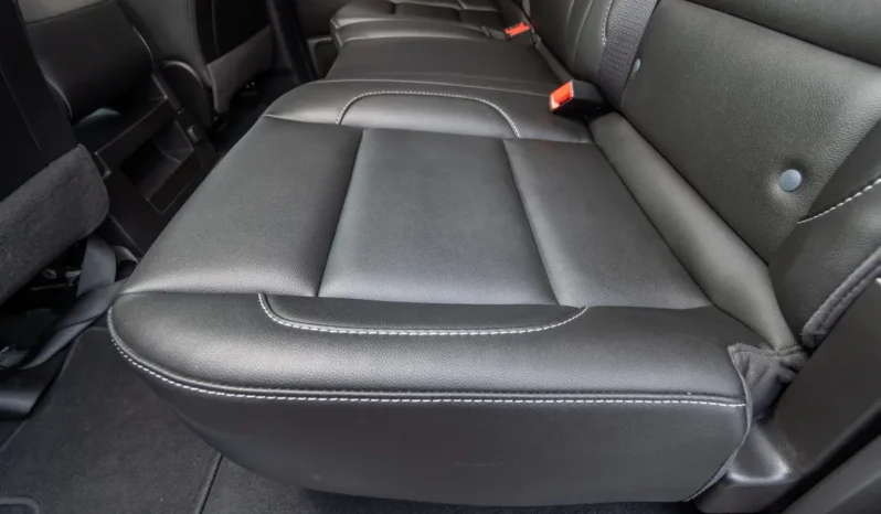 
								2019 GMC Sierra 2500HD SLT Crew Cab Duramax full									