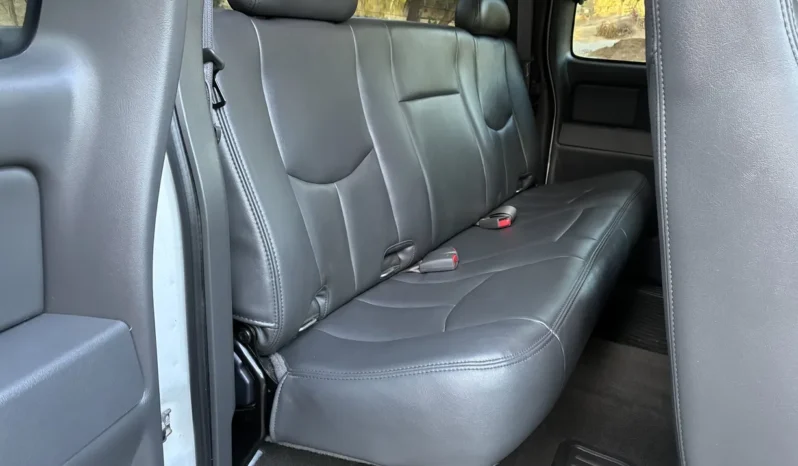 
								2005 GMC Sierra 2500HD SLT 4×4 full									
