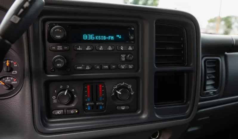 
								2005 Chevrolet Silverado 2500HD LS Crew Cab Duramax full									