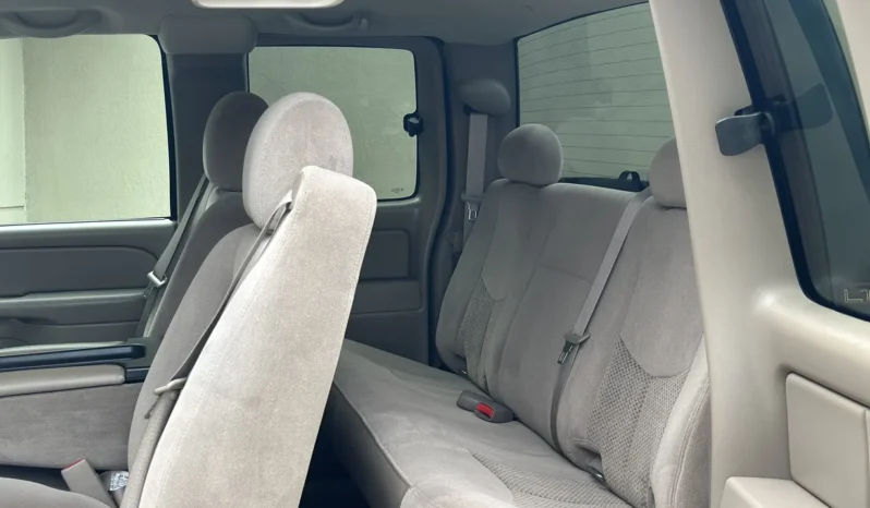 
								2006 Chevrolet Silverado 1500 LT 4×4 full									