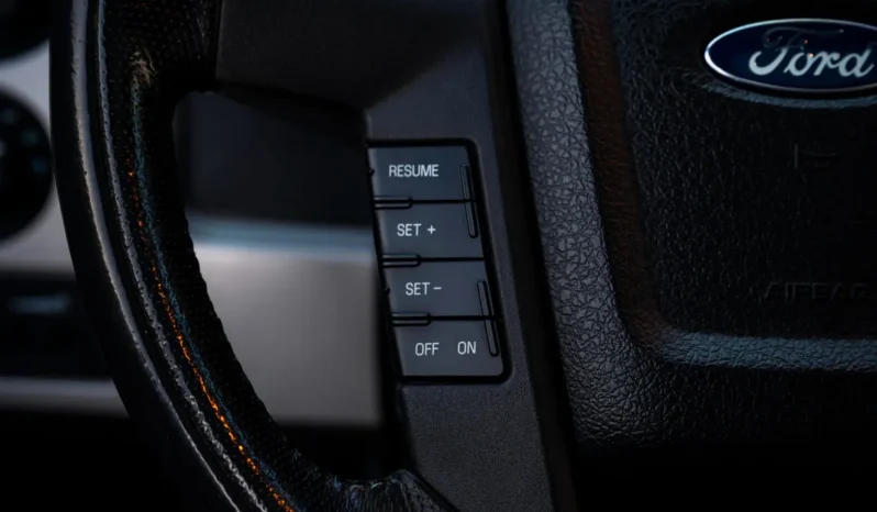 
								2010 Ford F-150 SVT Raptor SuperCab full									