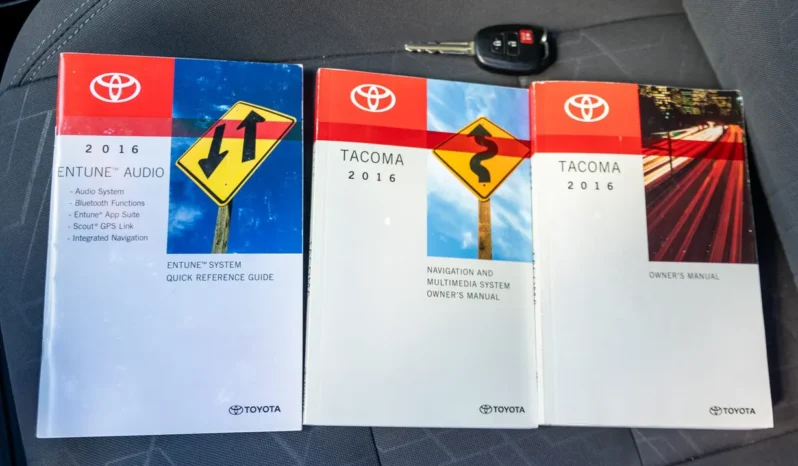 
								2016 Toyota Tacoma TRD Off-Road Double Cab V6 full									