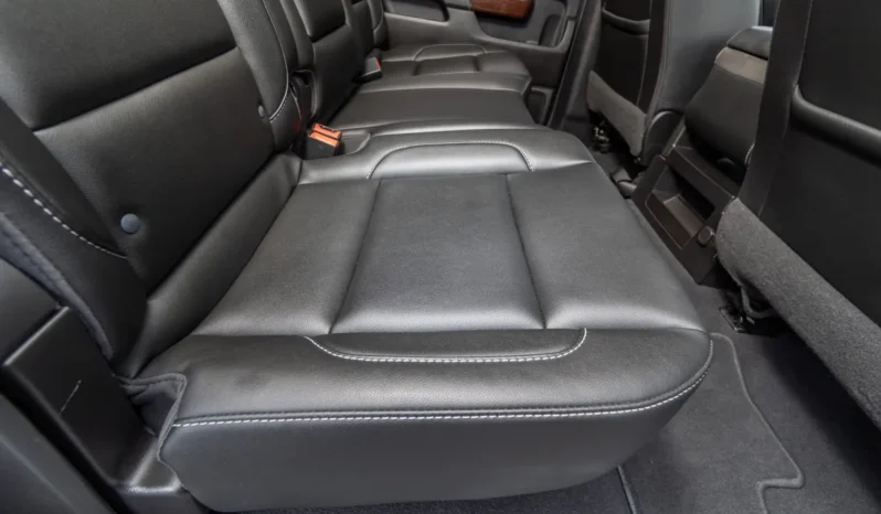 
								2019 GMC Sierra 2500HD SLT Crew Cab Duramax full									