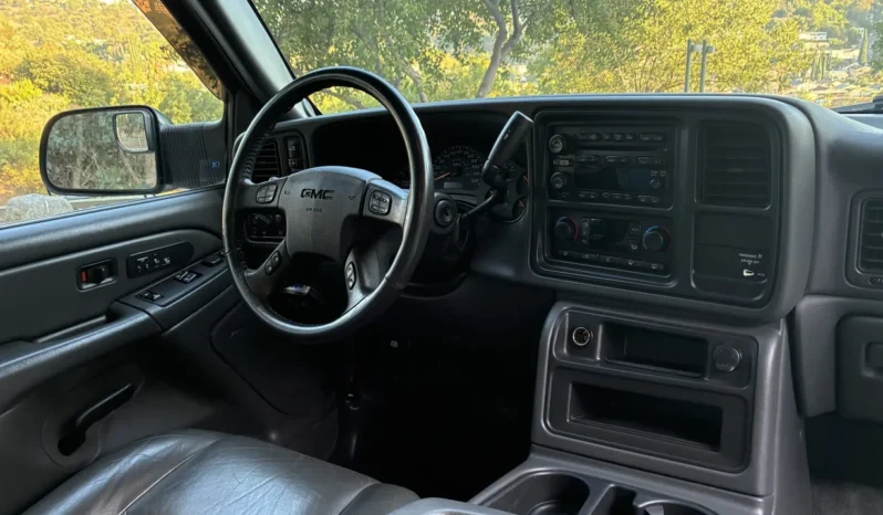 
								2005 GMC Sierra 2500HD SLT 4×4 full									