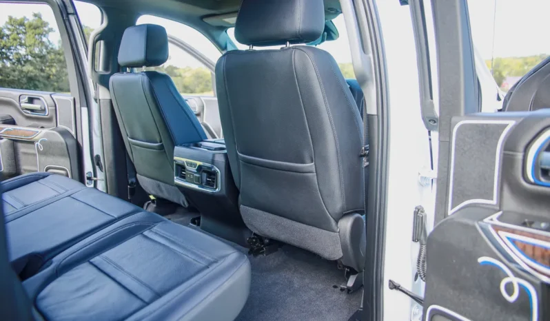 
								2020 GMC Sierra 2500HD Denali Crew Cab Duramax full									