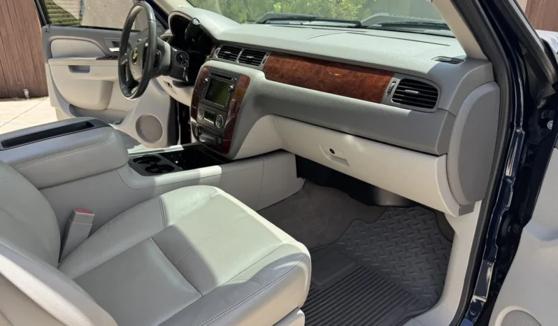 
								2011 Chevrolet Silverado 2500HD LTZ Extended Cab Duramax full									