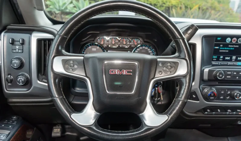 
								2019 GMC Sierra 2500HD SLT Crew Cab Duramax full									
