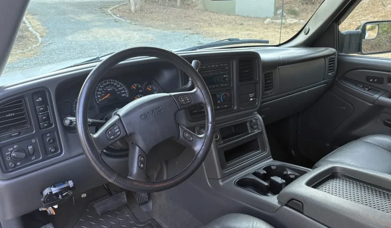 
								2005 GMC Sierra 2500HD SLT 4×4 full									