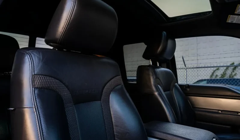 
								2010 Ford F-150 SVT Raptor SuperCab full									