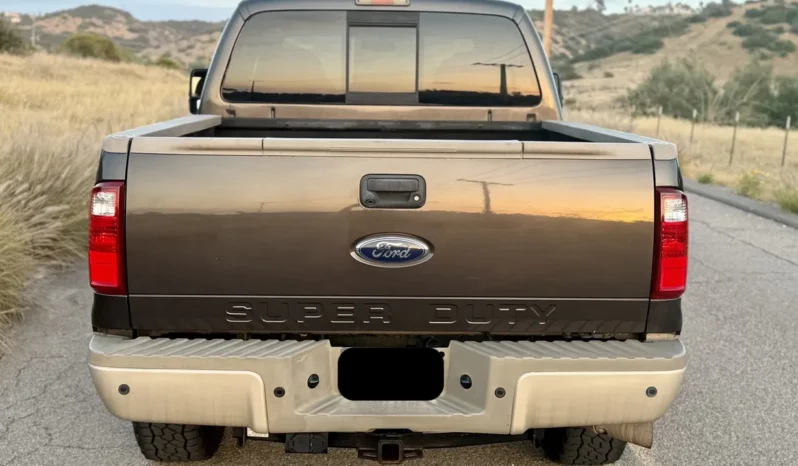 
								2009 Ford F-250 King Ranch Crew Cab Power Stroke full									