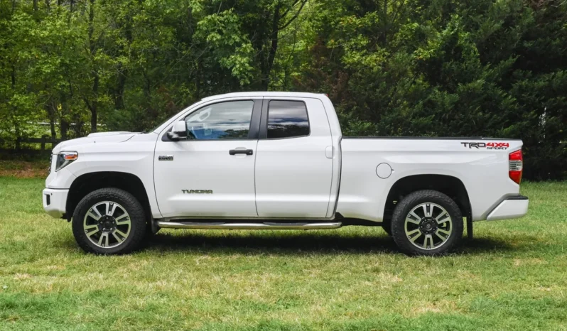 
								2018 Toyota Tundra SR5 Double Cab TRD Sport full									
