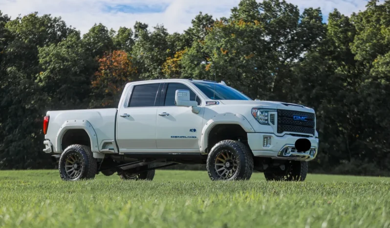 
								2020 GMC Sierra 2500HD Denali Crew Cab Duramax full									