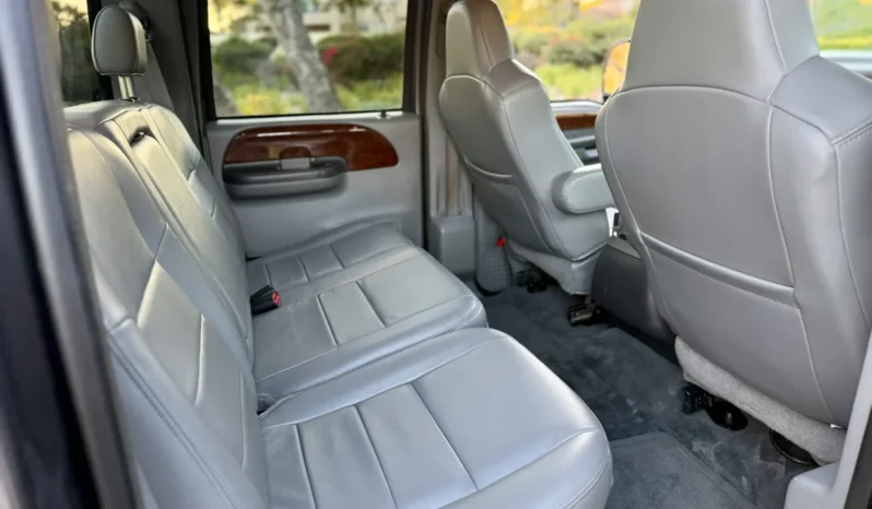 
								2004 Ford F-350 Super Duty Lariat Crew Cab full									