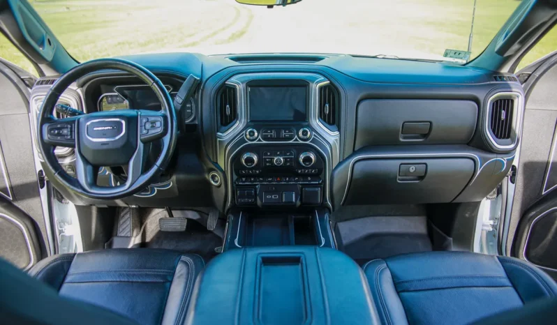
								2020 GMC Sierra 2500HD Denali Crew Cab Duramax full									