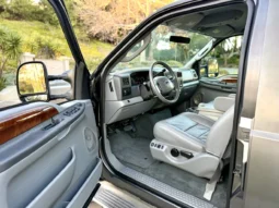 
										2004 Ford F-350 Super Duty Lariat Crew Cab full									